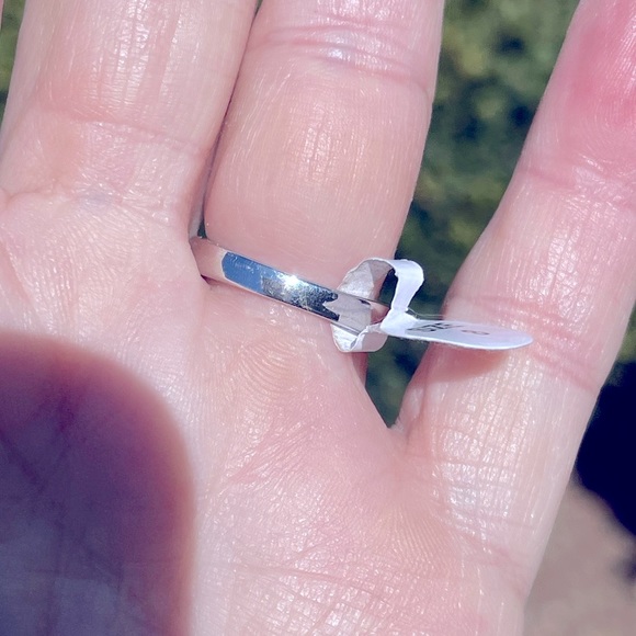 Sterling Silver Engagement & Wedding Rings in heavy sterling! Gorgeous on hand! - Picture 7 of 11